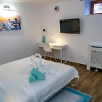 Ξενοδοχείο με διαμερίσματα Casafina Serviced Μανγκάλια