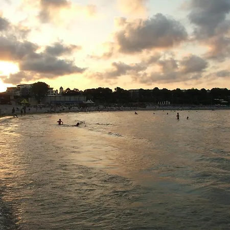 アパートホテル Casafina Serviced 3*