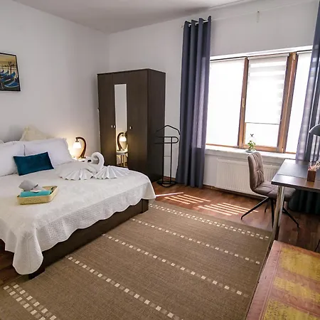 Ξενοδοχείο με διαμερίσματα Casafina Serviced 4*
